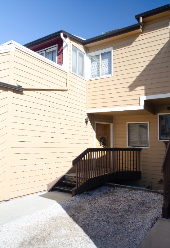 Foto del edificio - 2829 Springdale Ln