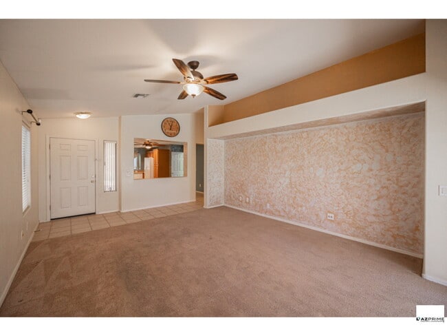 Building Photo - 6715 S 35th Dr