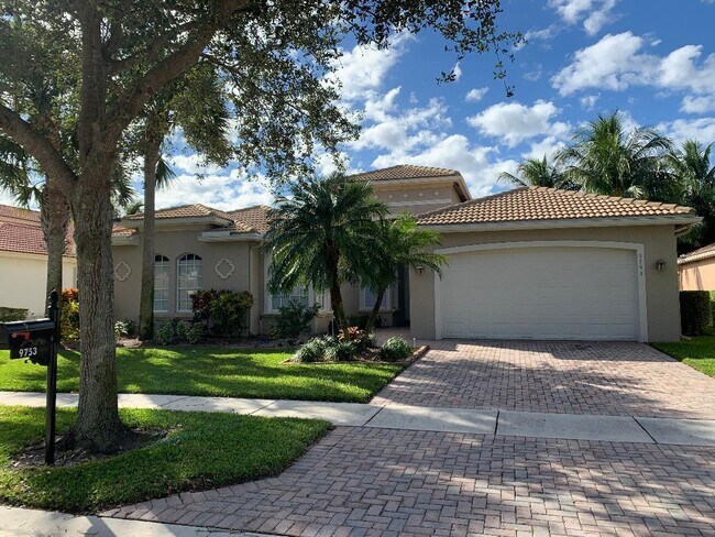 Building Photo - 9753 Baywood Park Ln