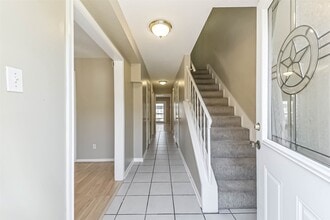 Building Photo - 11525 Burdine St