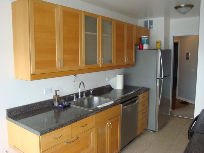 Foto del edificio - 5415 N Sheridan Rd