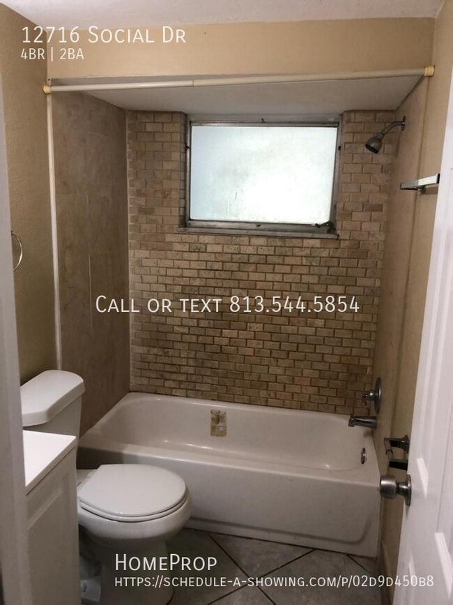 Building Photo - 12716 Social Dr