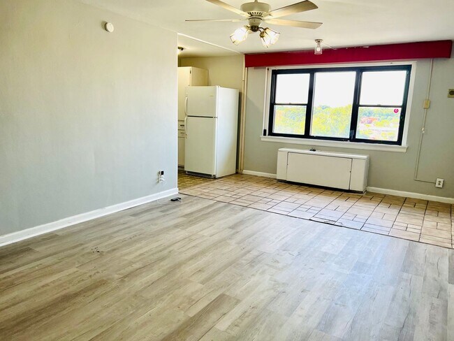 Foto del edificio - Updated 1BR condo now available on Bardsto...
