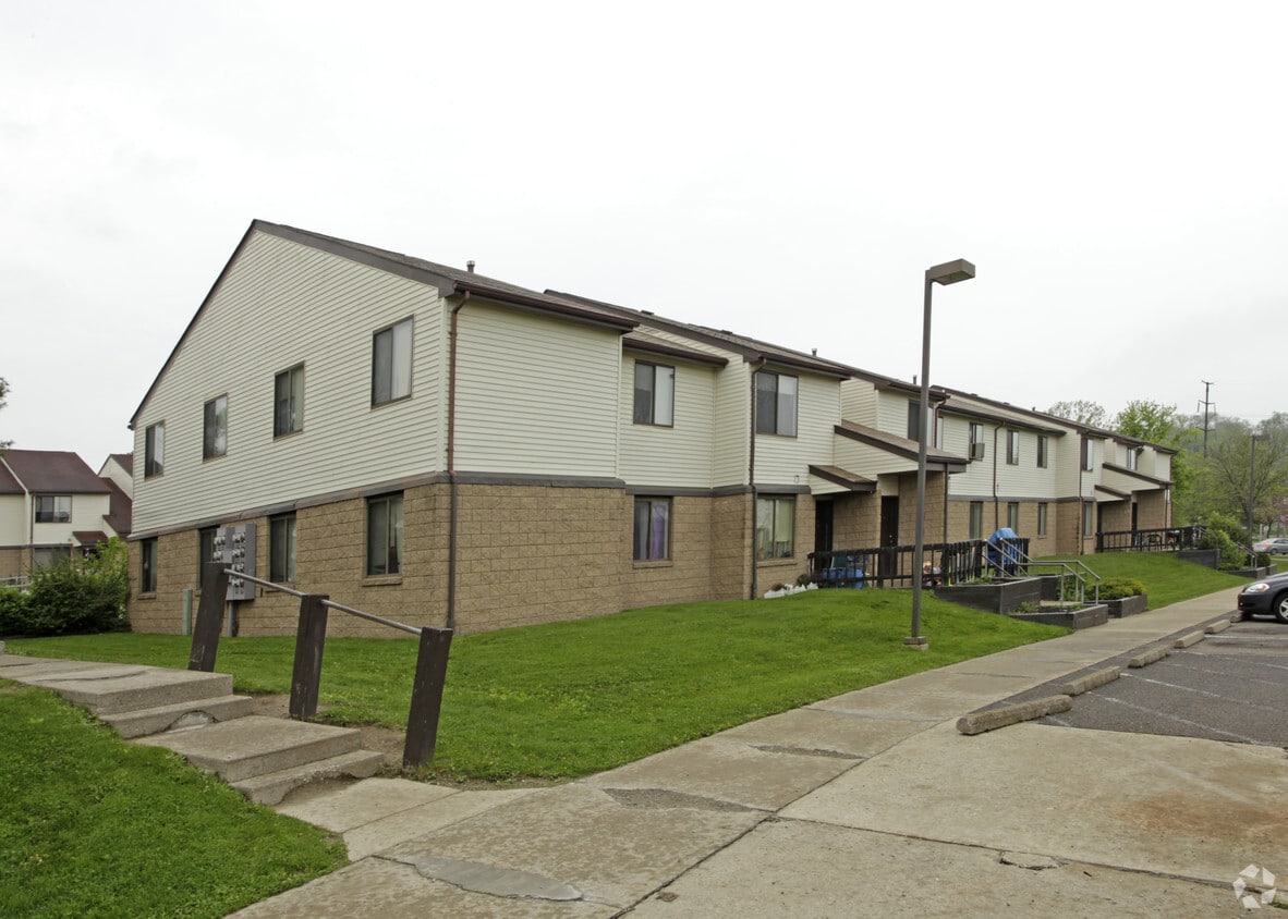 Parkford Apartments Library, PA