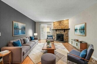 Building Photo - 8555 Fairmount Dr