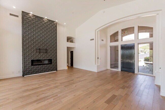 Foto del edificio - Scottsdale Mountain - Gated Community with Pool