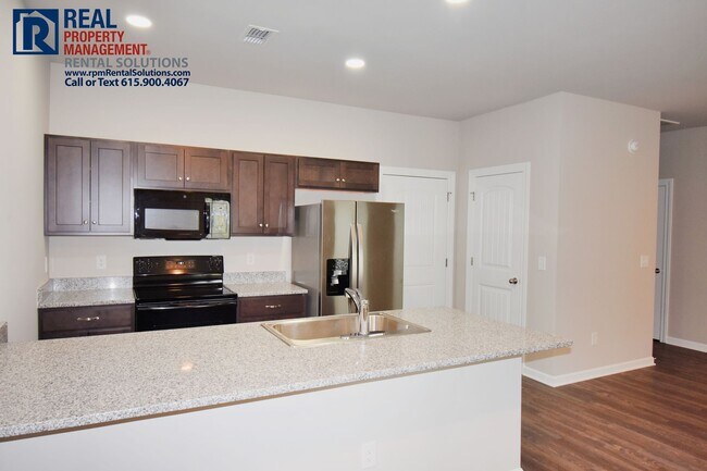 Foto del edificio - Gorgeous home off S. Rutherford! 3BR/2.5BA...