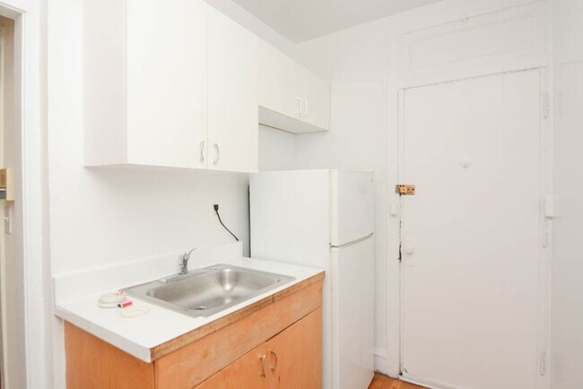 Foto del edificio - 3310 W Schubert Ave