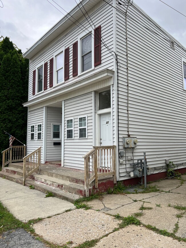Building Photo - 37 South St
