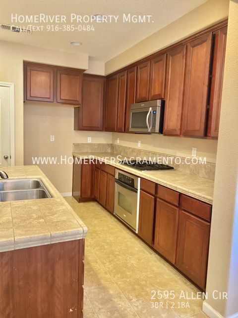 Foto del edificio - 2595 Allen Cir