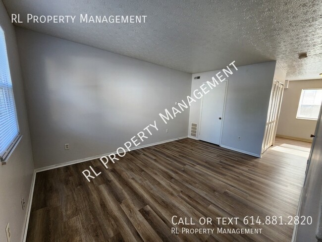 Foto del edificio - Cozy 2 bedroom 1 bathroom Townhome located...