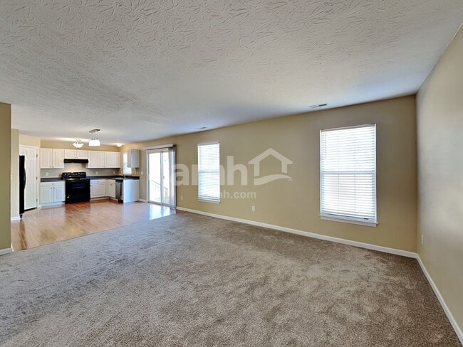 Building Photo - 5490 Appaloosa Cir
