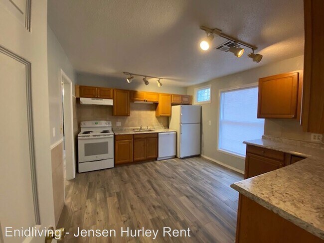 Building Photo - 3 br, 1 bath House - 2928 N Washington