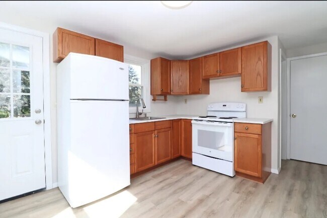 Foto del edificio - 31 Kennedy Dr