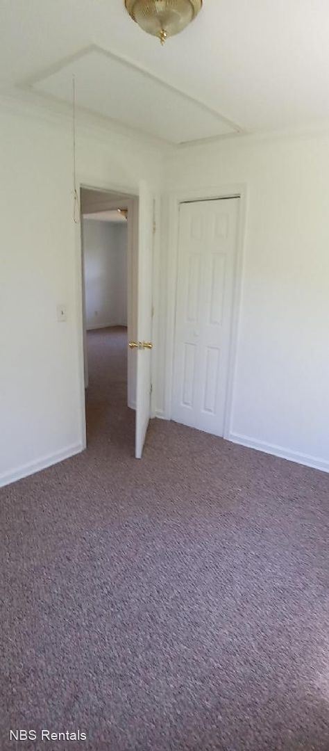 Building Photo - 2 br, 1 bath House - 904 Park Street