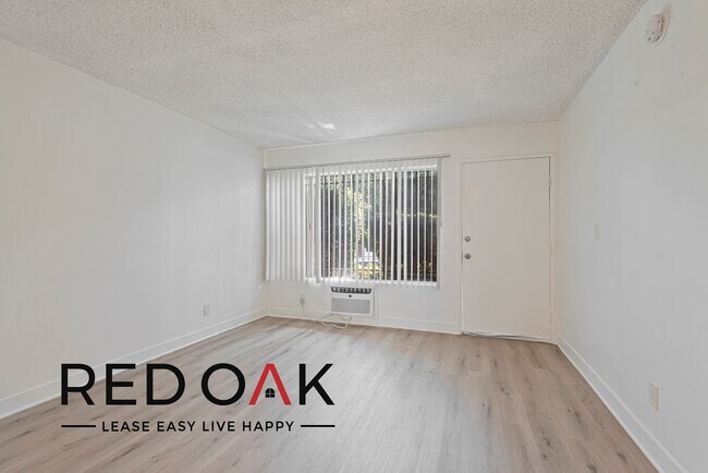 Foto del edificio - ~$300 OFF Each Month~ Delightful One Bedro...