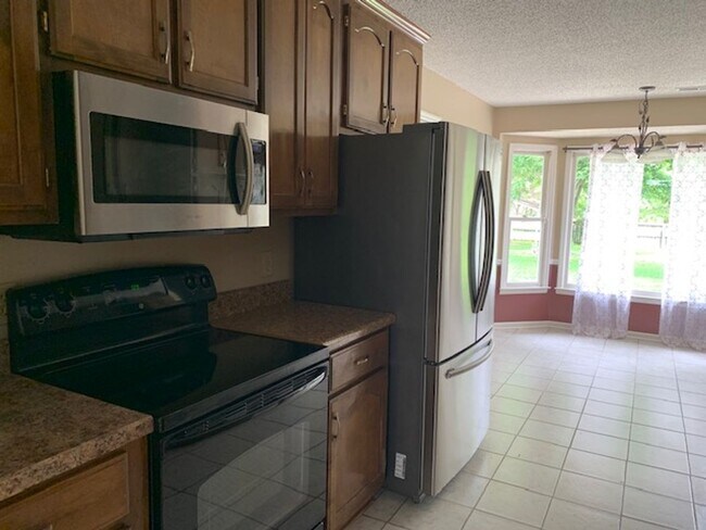Foto del edificio - $300 OFF FIRST MONTHS RENT!  COMING SOON 8...