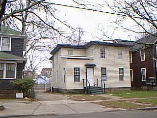 Building Photo - 715 Locust St