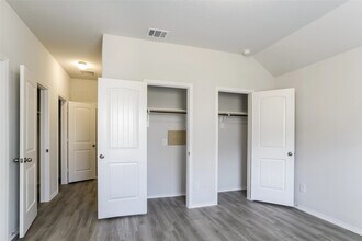 Building Photo - 22382 Clear Castle Dr