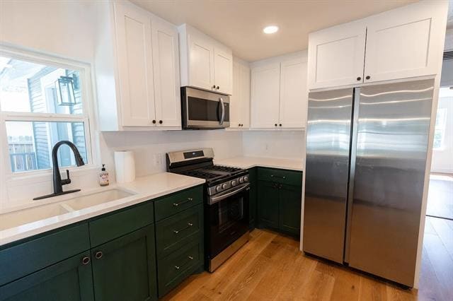 Foto del edificio - 1122 Newport Ave