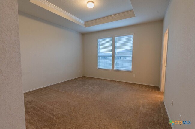 Foto del edificio - 118 Texas Thistle