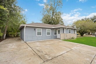 Building Photo - 6523 Cherrydale Dr