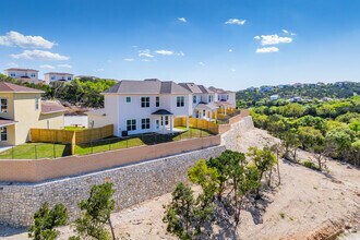 Building Photo - Vue at Sonoma Verde