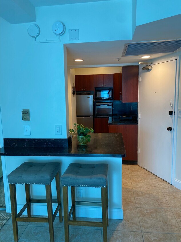 5445 Collins Ave Unit 1114, Miami, FL 33140 Condo for Rent in Miami