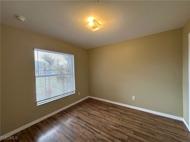 Foto del edificio - 1125 Gilbert Ave S