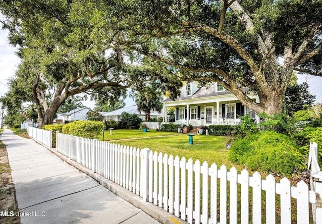 Building Photo - 145 St Francis St