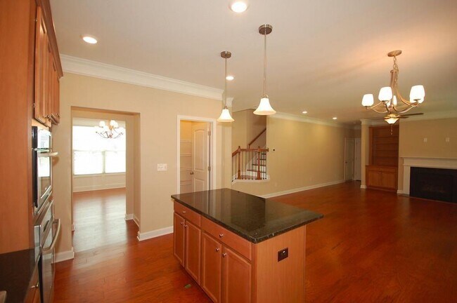 Building Photo - 235 Haney Rd