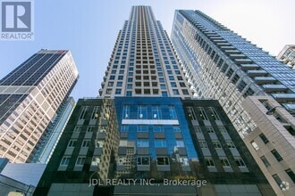 Building Photo - 35-1535 Balmuto St