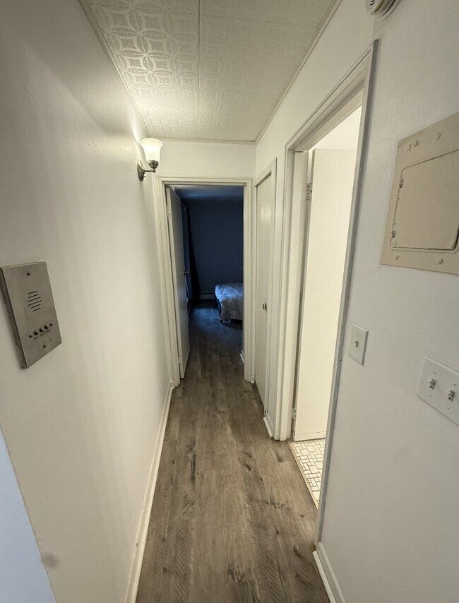 Foto del edificio - 140 Kenrick St