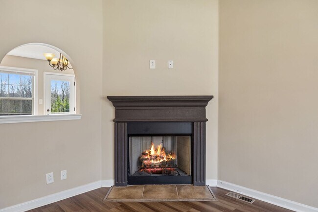 Foto del edificio - Three Bedroom in Autumn Creek!