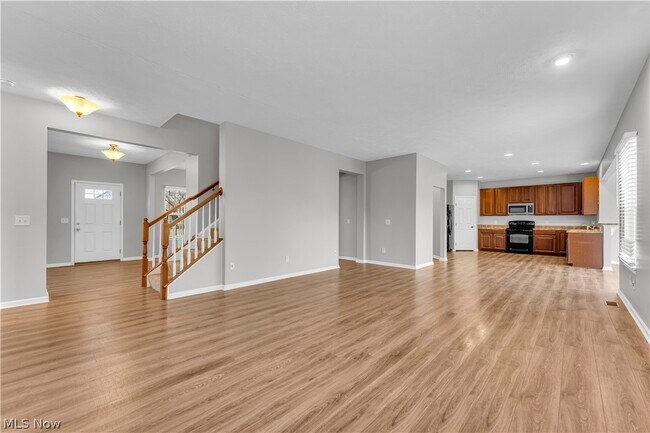 Building Photo - 8726 Harvest Ridge Way