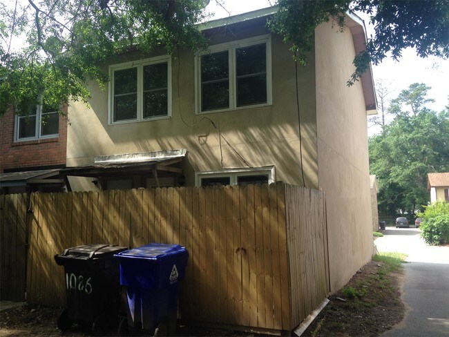Building Photo - 1086 Shadow Dr