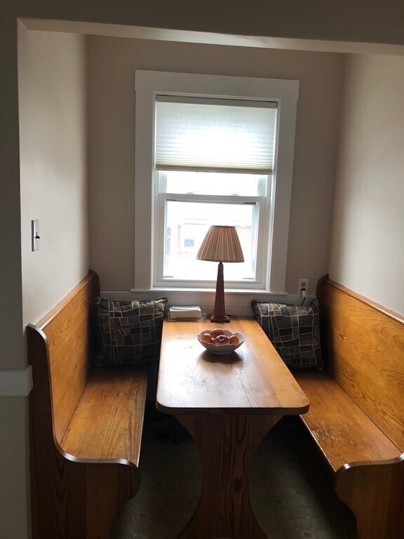 Foto del edificio - 86 Ingleside Ave