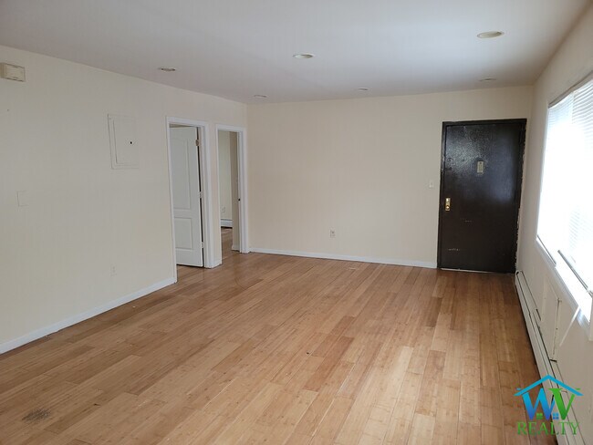 Building Photo - 2265 Bassford Ave