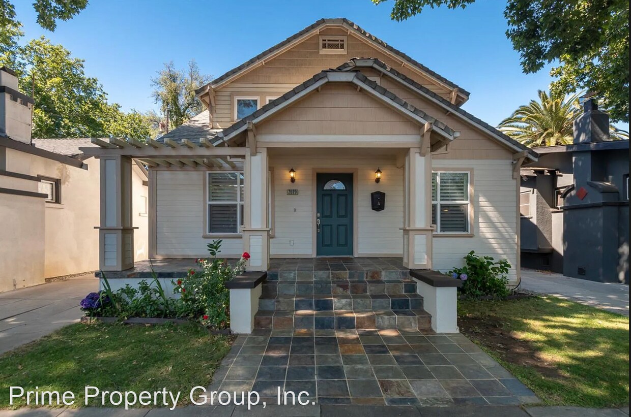 Foto principal - 3 br, 2 bath House - 2020 X st.
