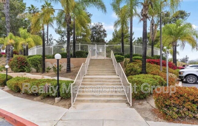 Building Photo - 13801 Pinkard Way