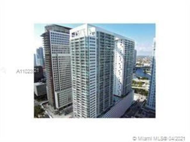 Foto del edificio - 500 Brickell Ave