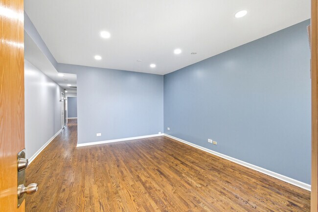 Foto del edificio - 6312 N Fairfield Ave