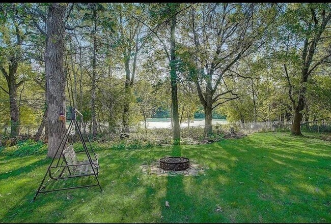 Building Photo - 4626 Lenore Ln