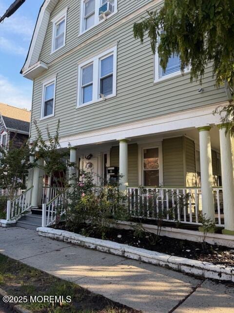 Primary Photo - 90 Mt Hermon Way