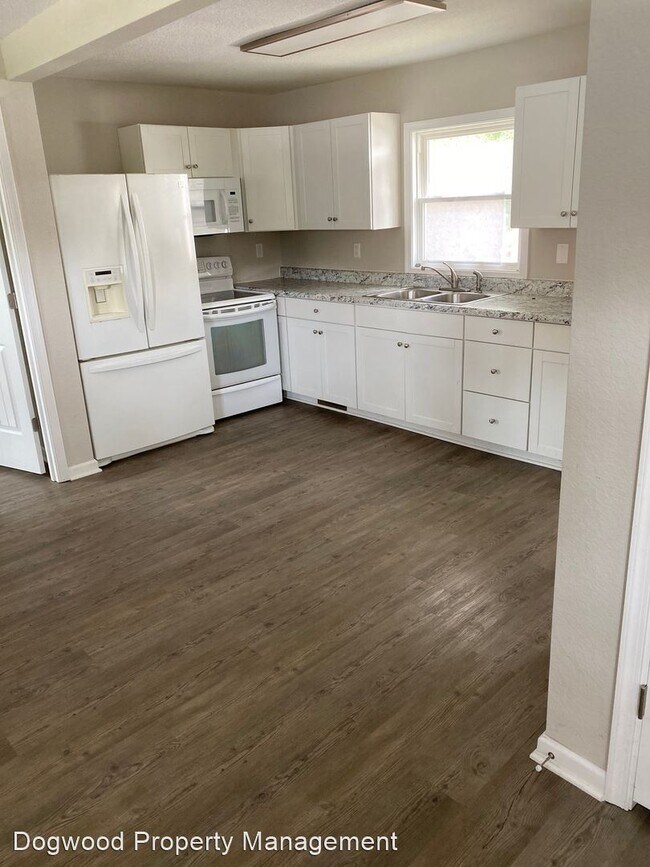 Foto del edificio - 2 br, 1 bath House - 800 Parkview Drive