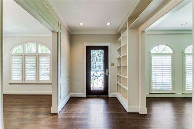 Foto del edificio - 4541 N Versailles Ave
