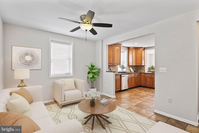 Foto del edificio - 8364 Country Life Rd
