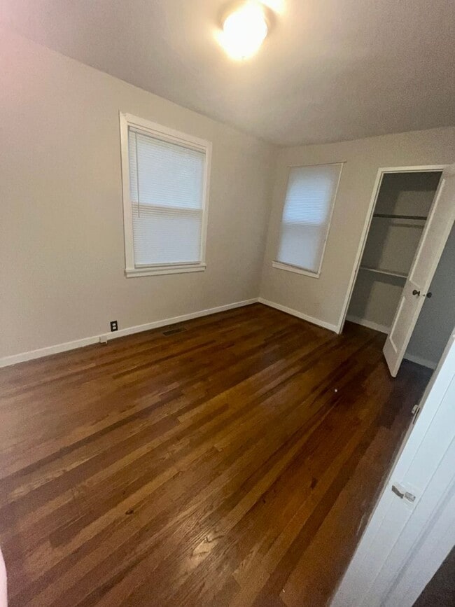 Building Photo - 3 Bedroom 1 Bath House in Pendleton