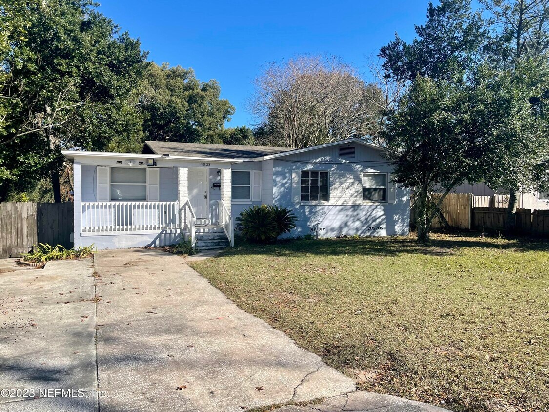 Primary Photo - 4023 Skycrest Dr