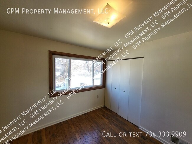 Foto del edificio - 32256 Oscoda Ct